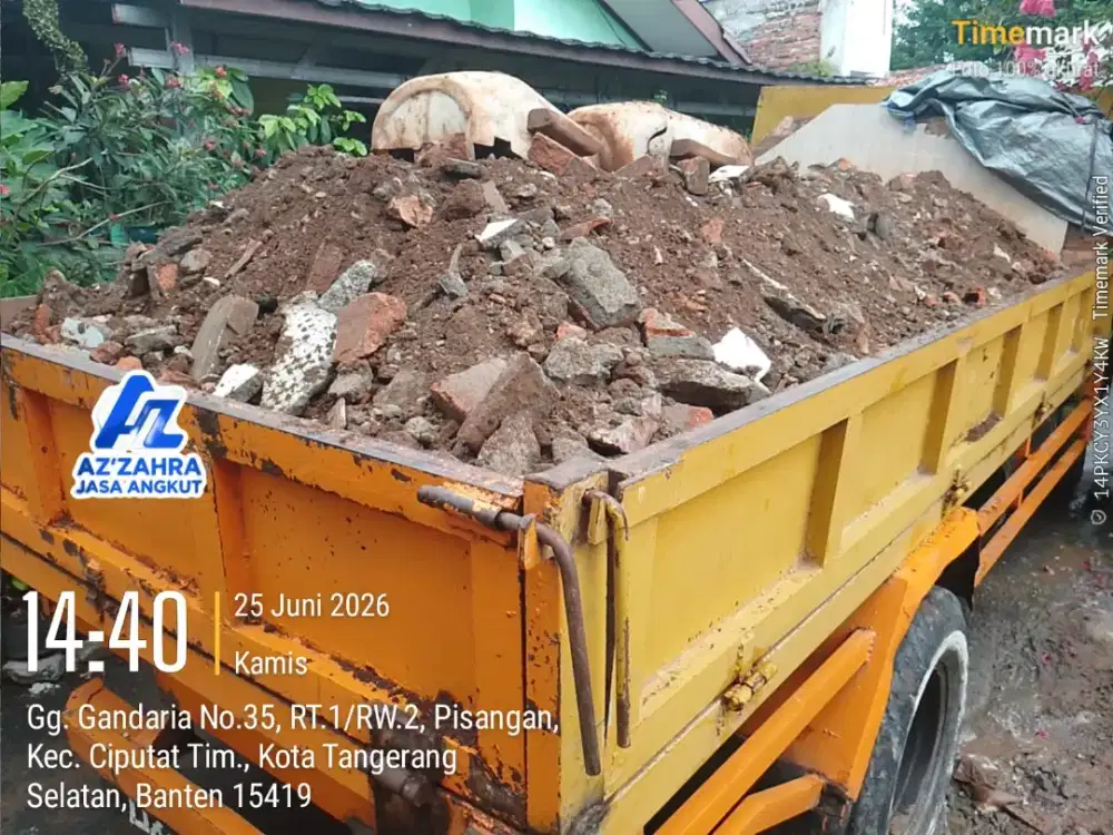 Jasa buang puing dan buang sampah