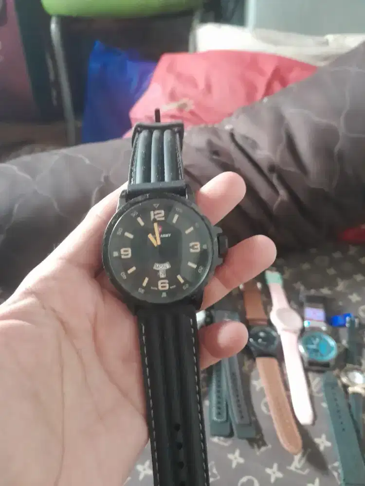 Jam Tangan Swiss Army