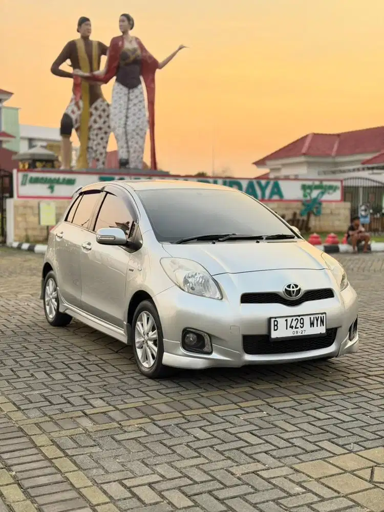 Toyota Yaris 1.5 E Matic Low Km Istimewa