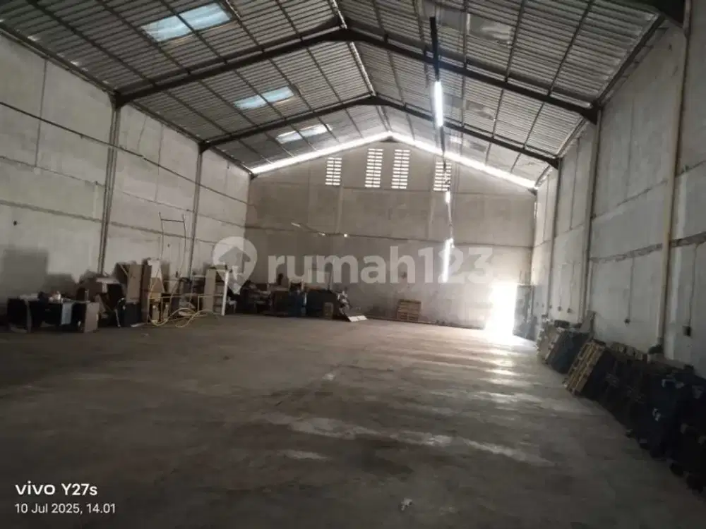 Sewa Cakep Gudang Siap Pakai Dalam Komplek Nanjung Bandung