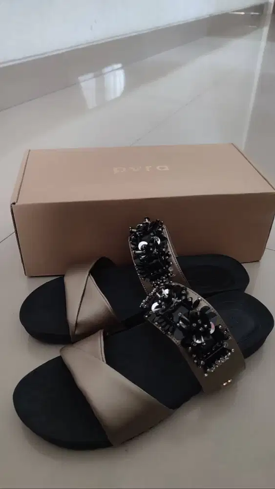 Pvra Sandal New