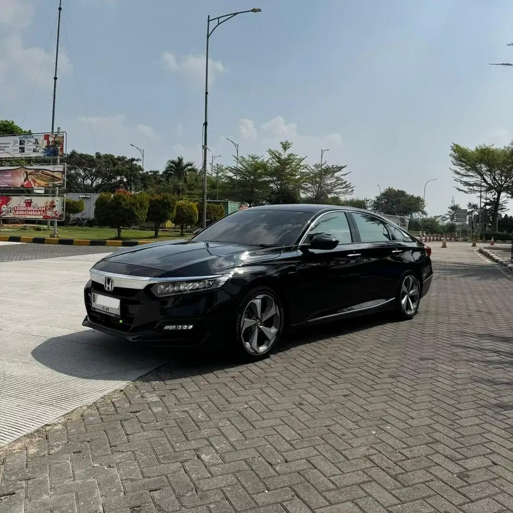 (CASH) Accord Turbo Sensing 2019 AT