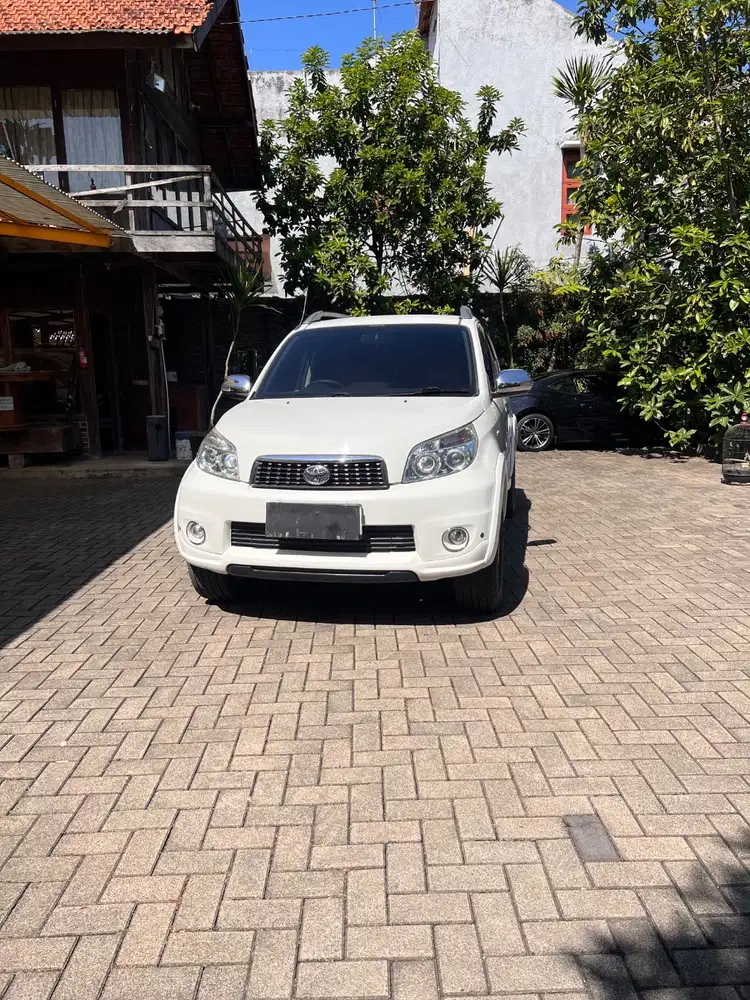 TOYOTA RUSH 1.5 S (super treawat!)