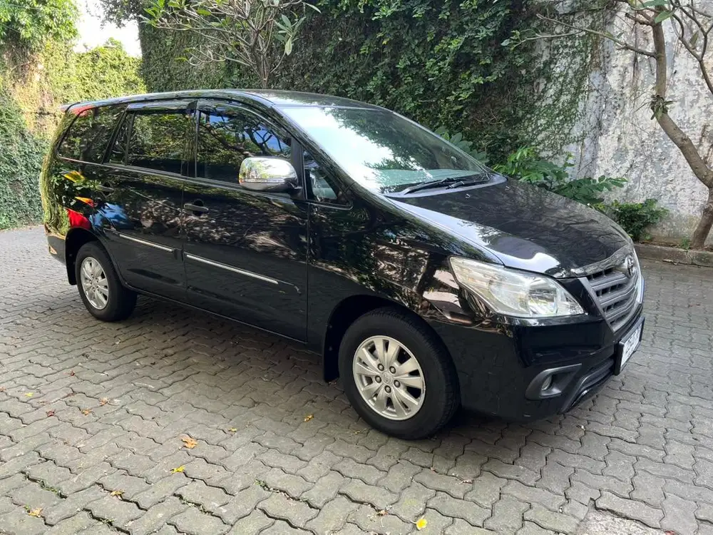 Kijang Innova E 2014 Automatic low km
