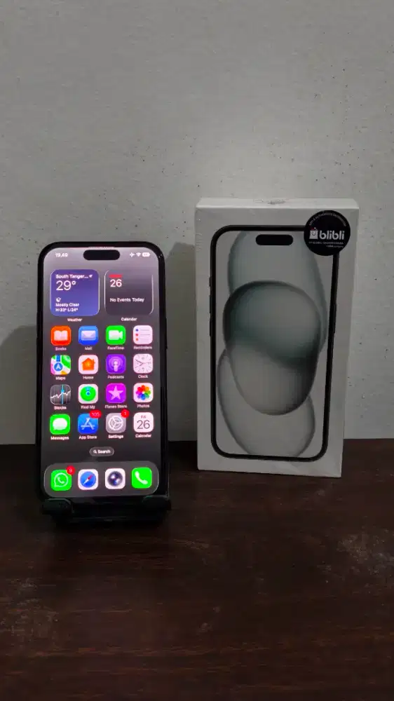 iPhone 15 128gb black fullset garansi blibli