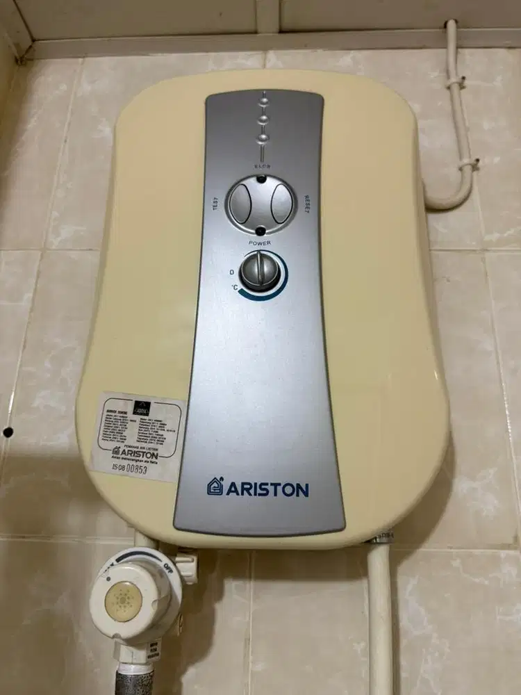Water Heater Tankless Ariston Bagus