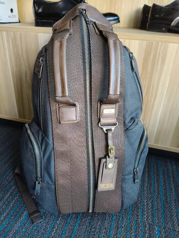 Rare.  TUMI BACKPACK original asli