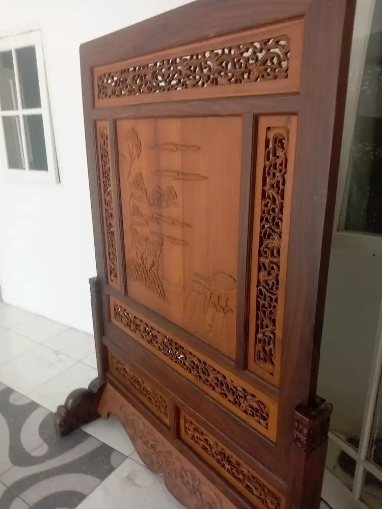Pembatas Ruang Kayu Jati Ukir