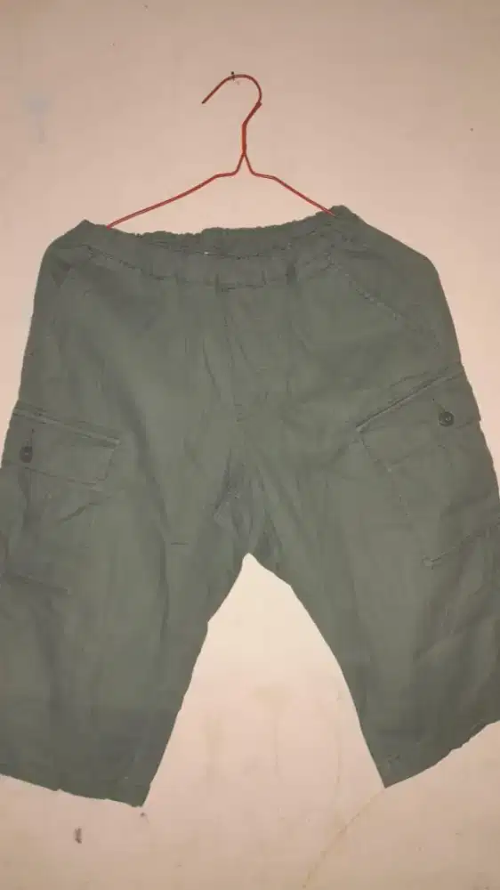 Uniqlo dan M&S preloved