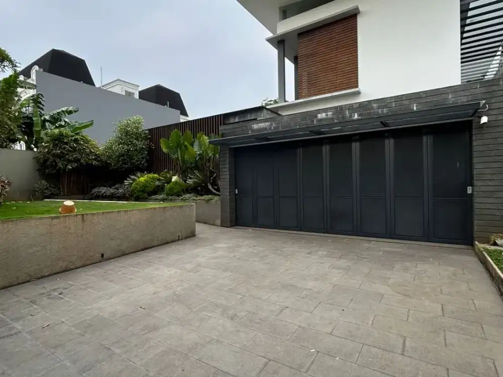 For Sale  Premium House at Paramount Hill Golf Gading Serpong