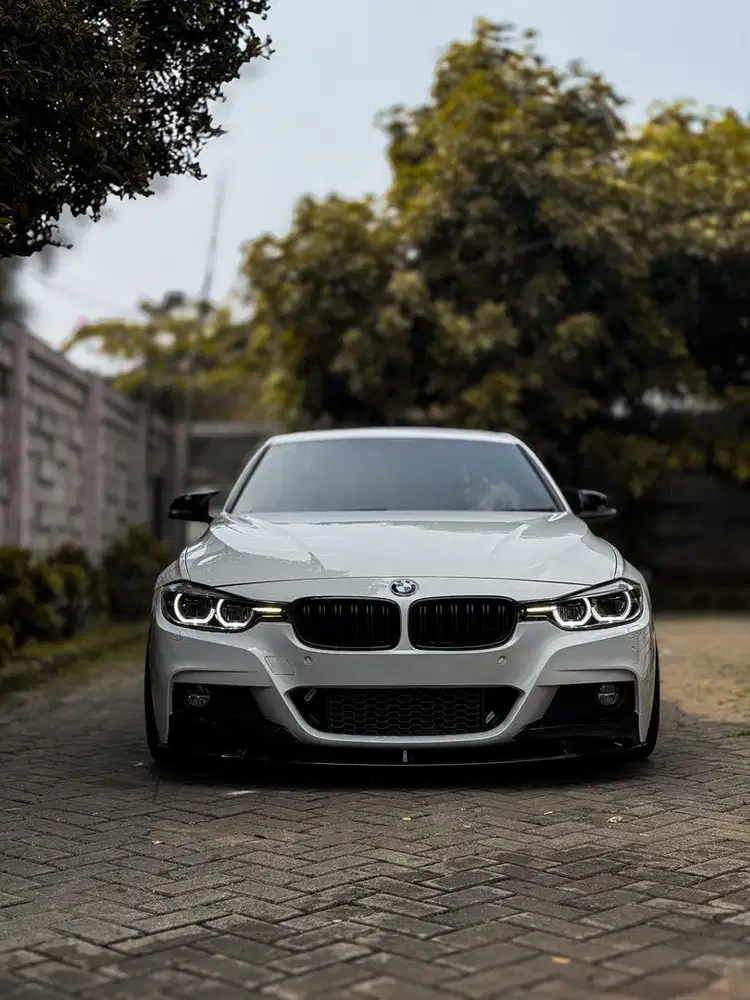 MURAH!! BMW F30 SPORT LCI MODIF