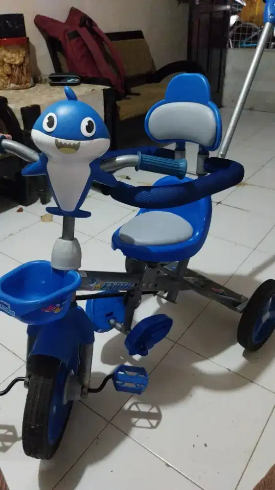 SEPEDA ANAK RODA TIGA EXOTIC BABY SHARK