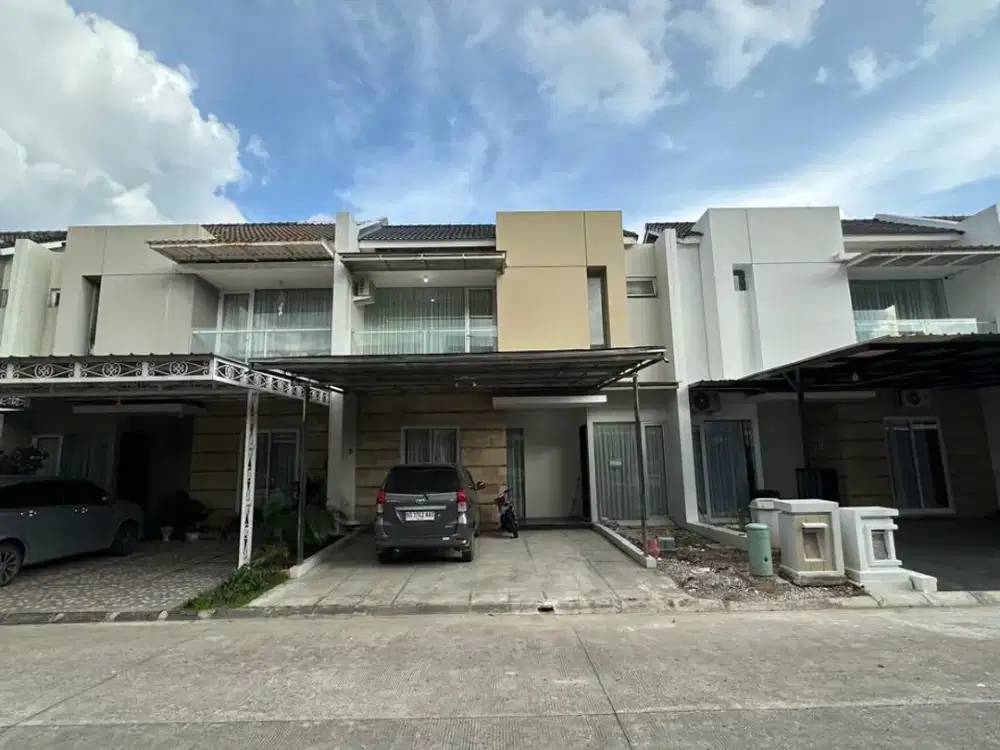 Disewakan rumah 4 kamar tidur Somerset East Citragrand City