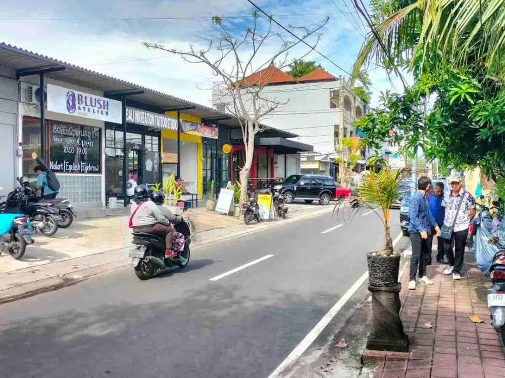 Di jual Tanah Bonus bangunan kios yang terletak di kawasan Jl.Dwi Sri Legian