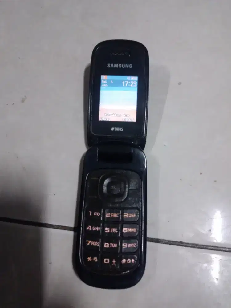 samsung flip Duos GT E1272