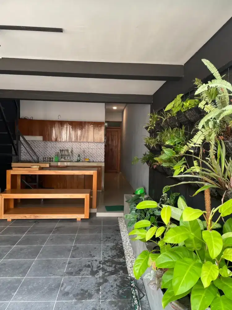 Rumah minimalis ada mezanin lok kledokan seturan blkng Ambarukmo Plaza