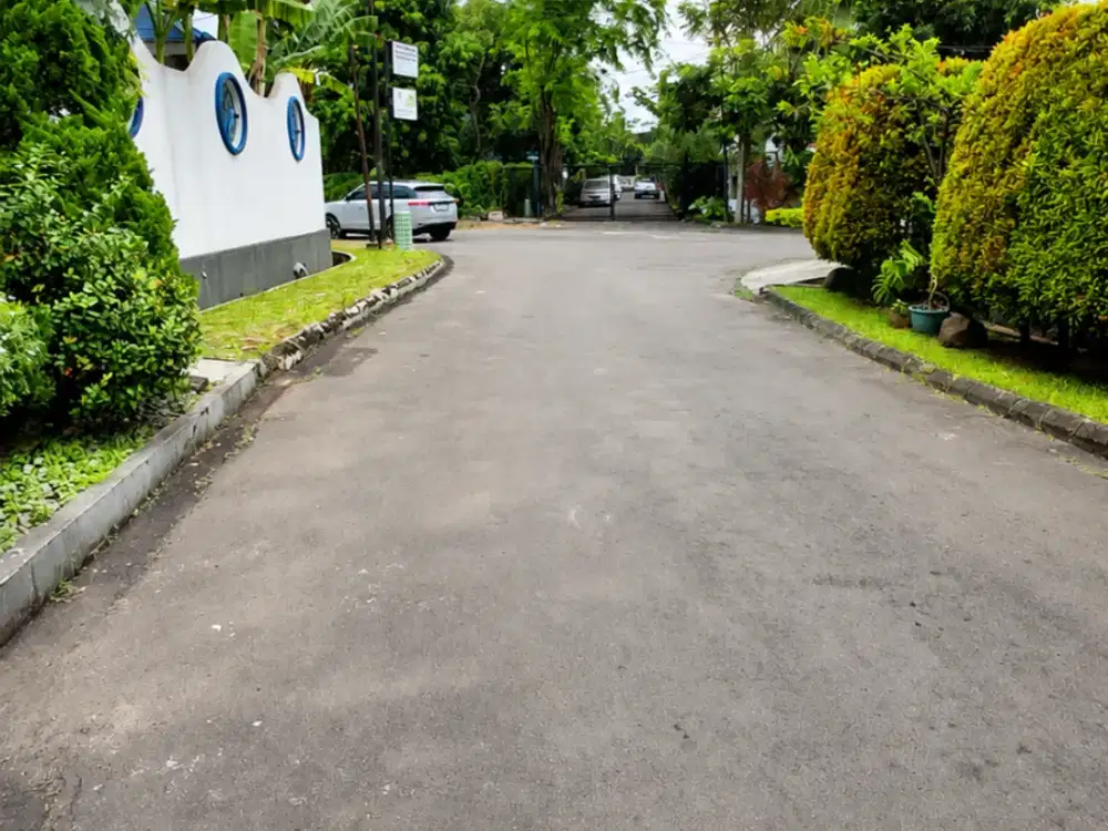 DI JUAL RUMAH DI CLUSTER FLAMBOYAN VILLA MELATI MAS DI TANGERANG SELATAN