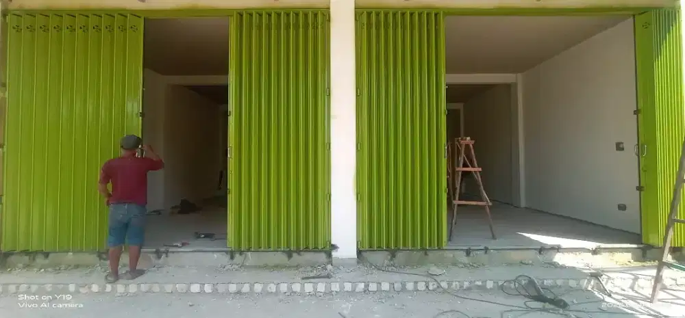 pintu harmonika