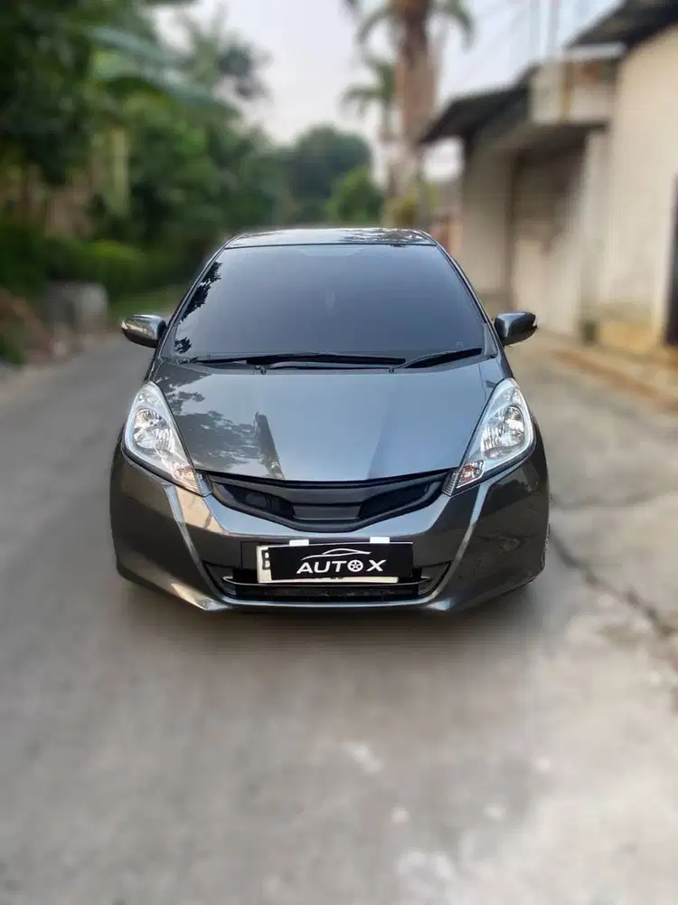Honda Jazz GE8 S AT 2013 Abu-Abu | Cat Ori ,Pajak Panjang , Siap Pakai