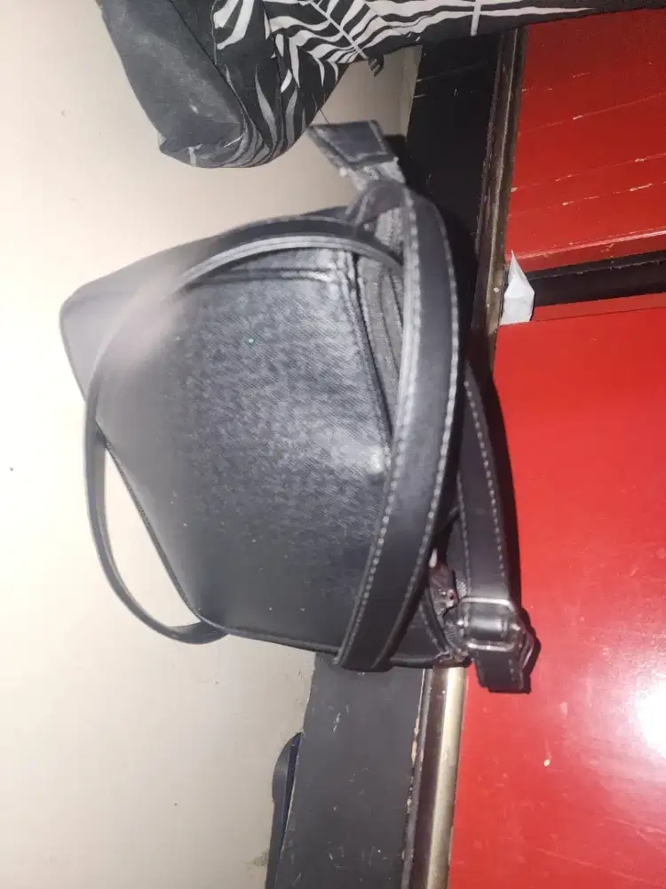 Tas selempang wanita full black