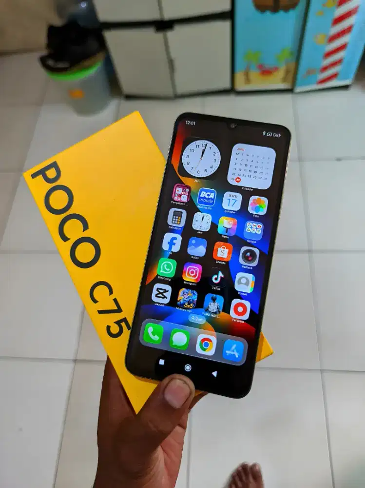 Jual cepat poco c75 mulus full ori 8+8/256gb siap pakai