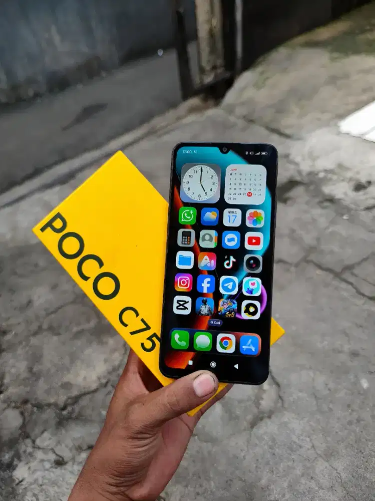 Jual cepat poco c75 mulus full ori 8+8/256gb siap pakai