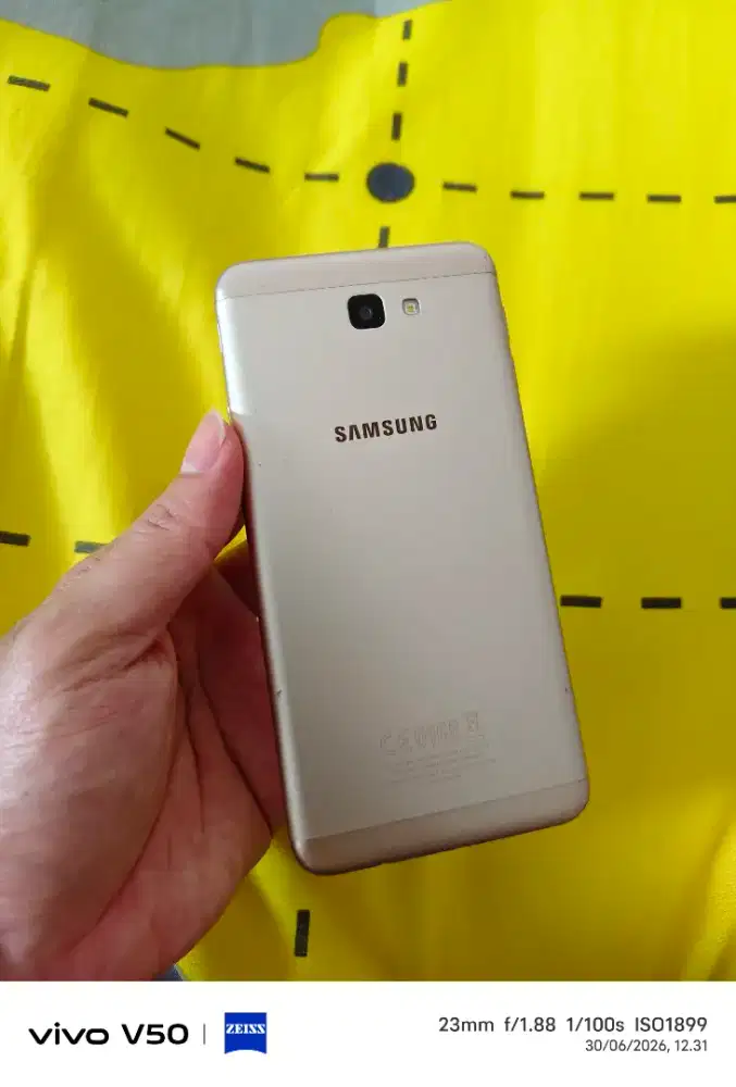 Samsung j7 prime