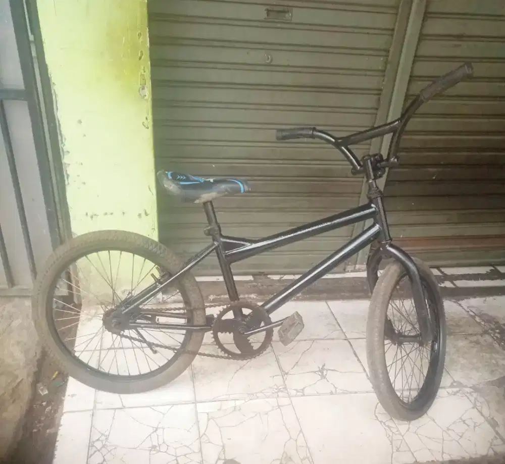 Sepeda BMX UK 20
