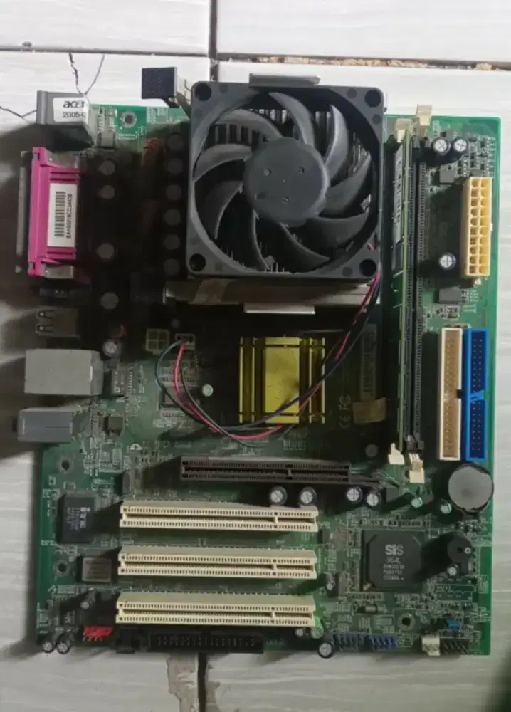 Mainboard Pentium 4, Uda lengkap memory, dan processor