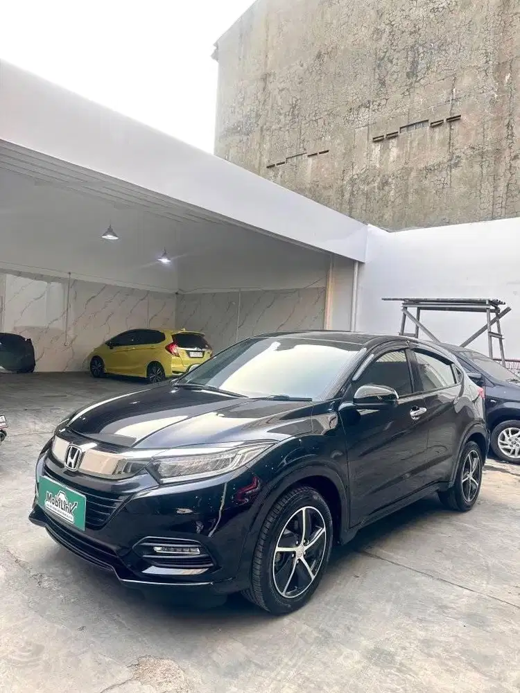 Honda HR-V RS 1.8 Prestige Matic [Tangan Pertama]
