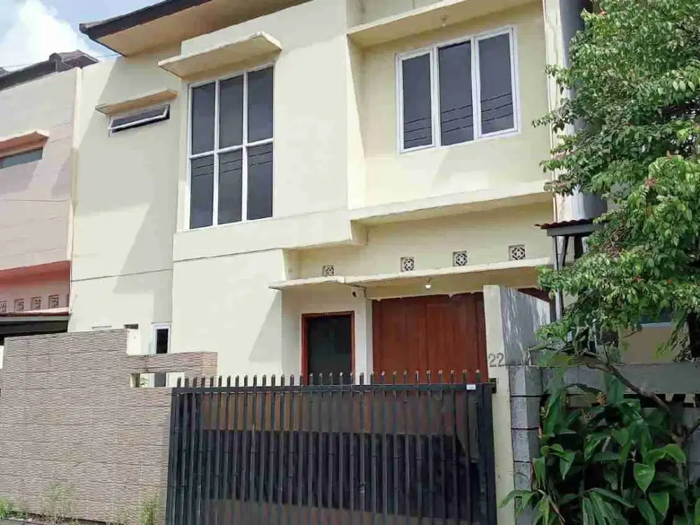 Rumah Modern Minimalis 3 Kamar, dekat Level 21 Mall