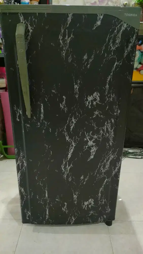 Kulkas 1 pintu toshiba siap pakai