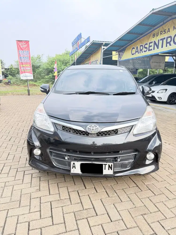 Toyota Avanza veloz Luxury 2015 Bensin At