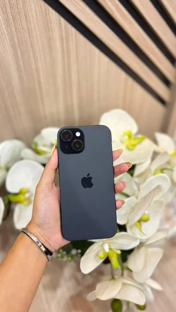IPHONE 15 SECOND