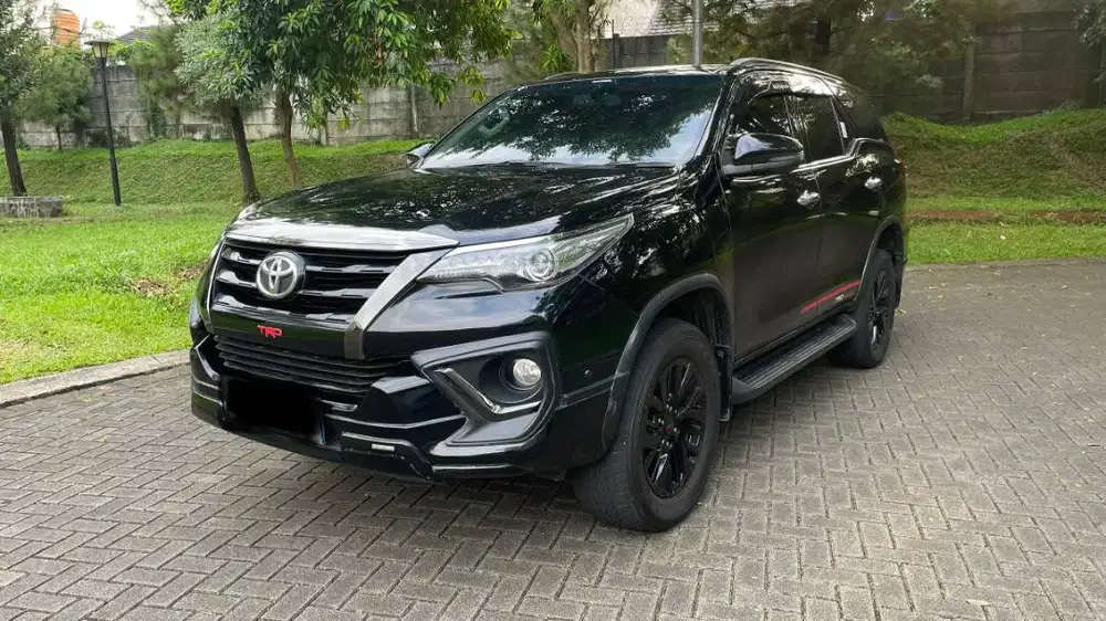 TOYOTA FORTUNER VRZ TRD AT 2020
