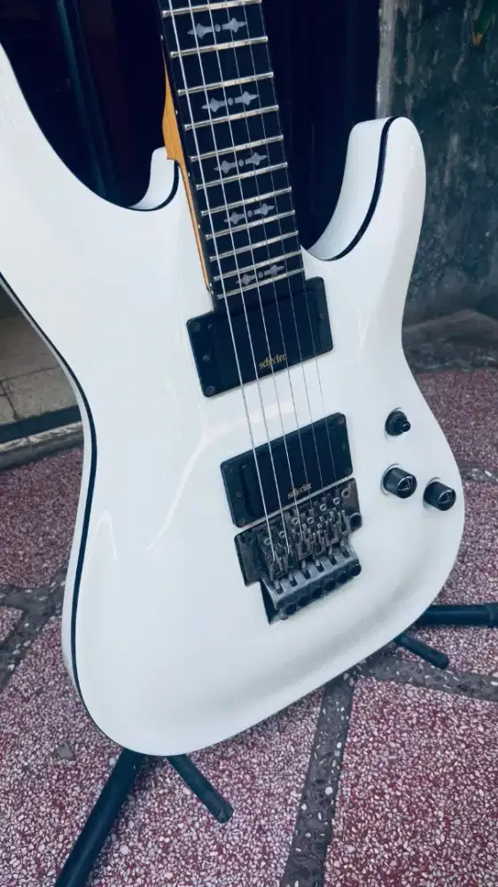 Schecter Demon 6 FR