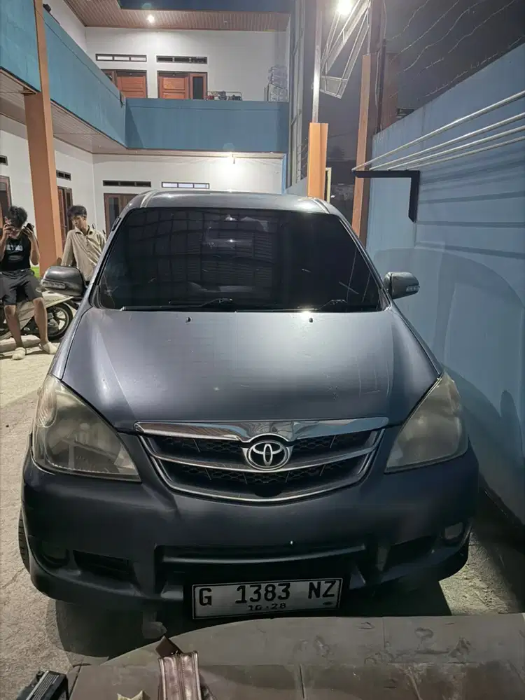 Toyota Avanza 2011 Bensin