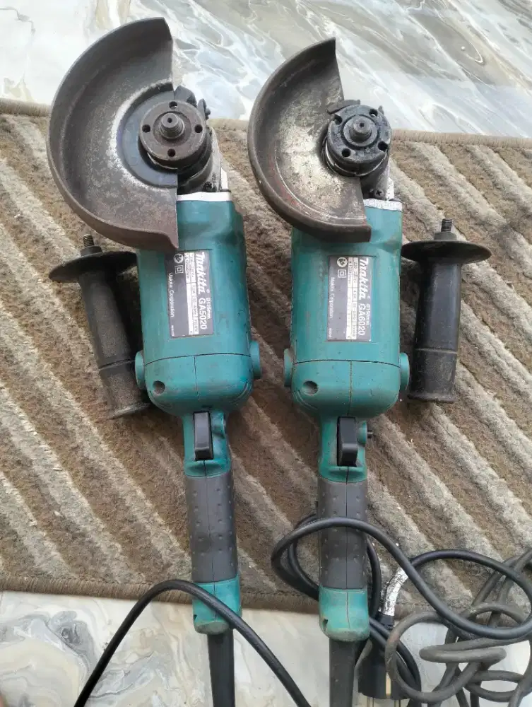 Mesin gerinda makita 5in tipe GA5020 & GA6020 kondisi normal semua
