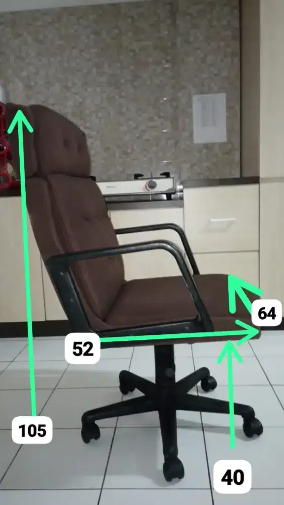 KURSI DIREKTUR BEKAS