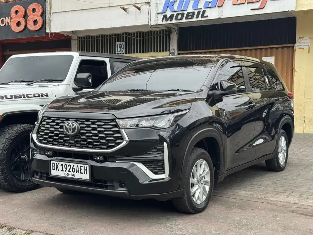 Toyota Kijang Innova 2023 Bensin