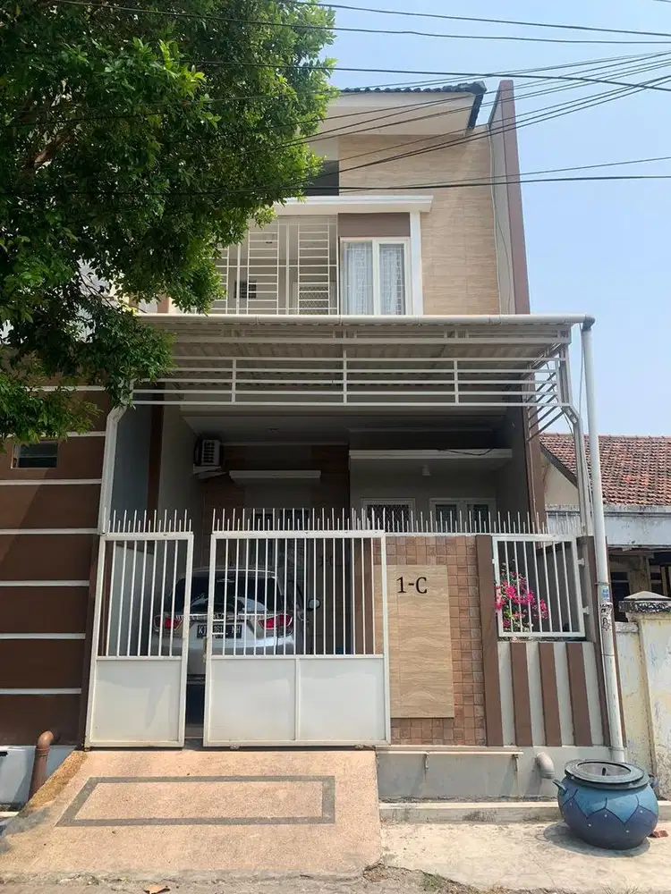Rumah Dijual 2 Lantai Full Furnished - Tinggal bawa Koper!