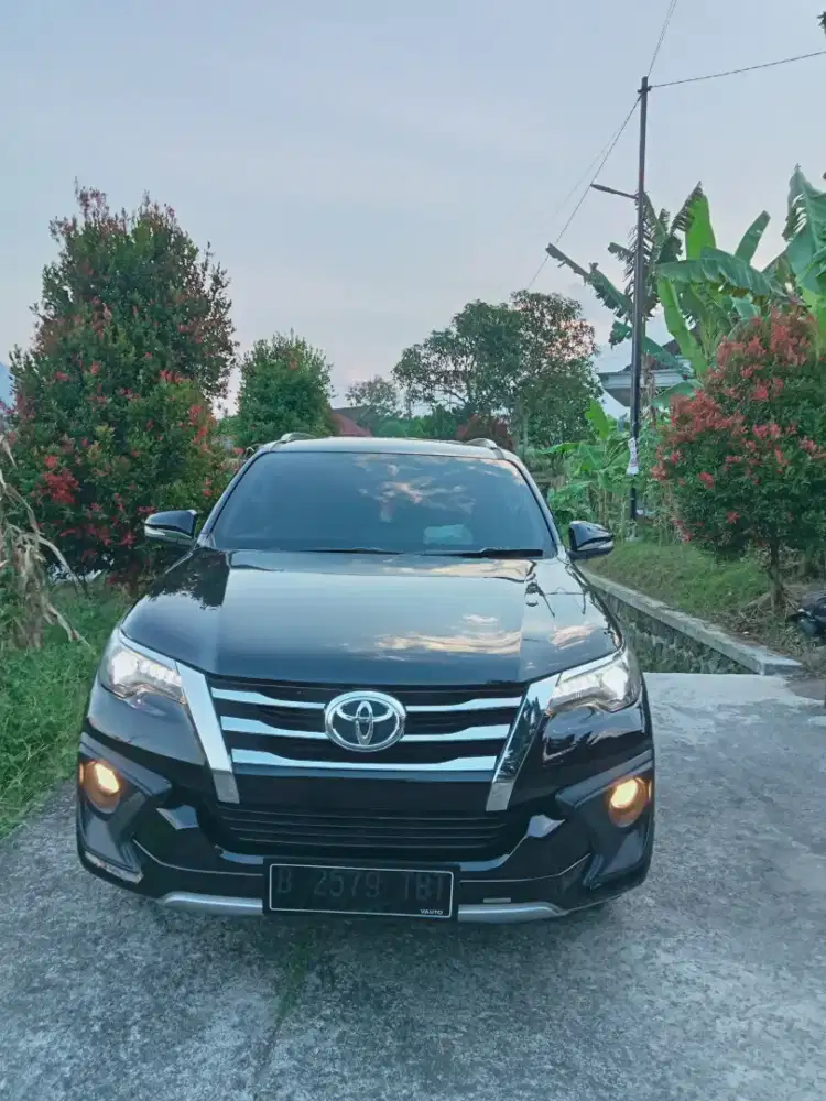 FORTUNER VRZ 4X2 DISEL MATIC ISTIMEWA