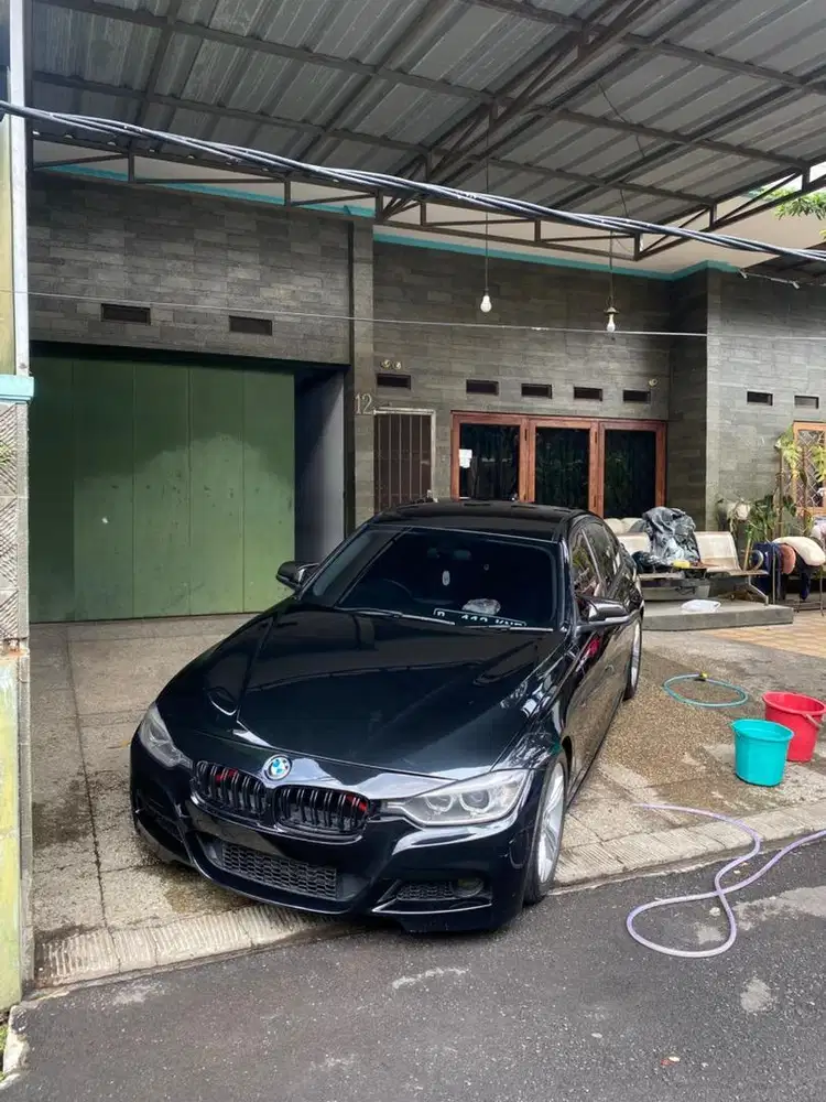 BMW 320i 2013 SPORT