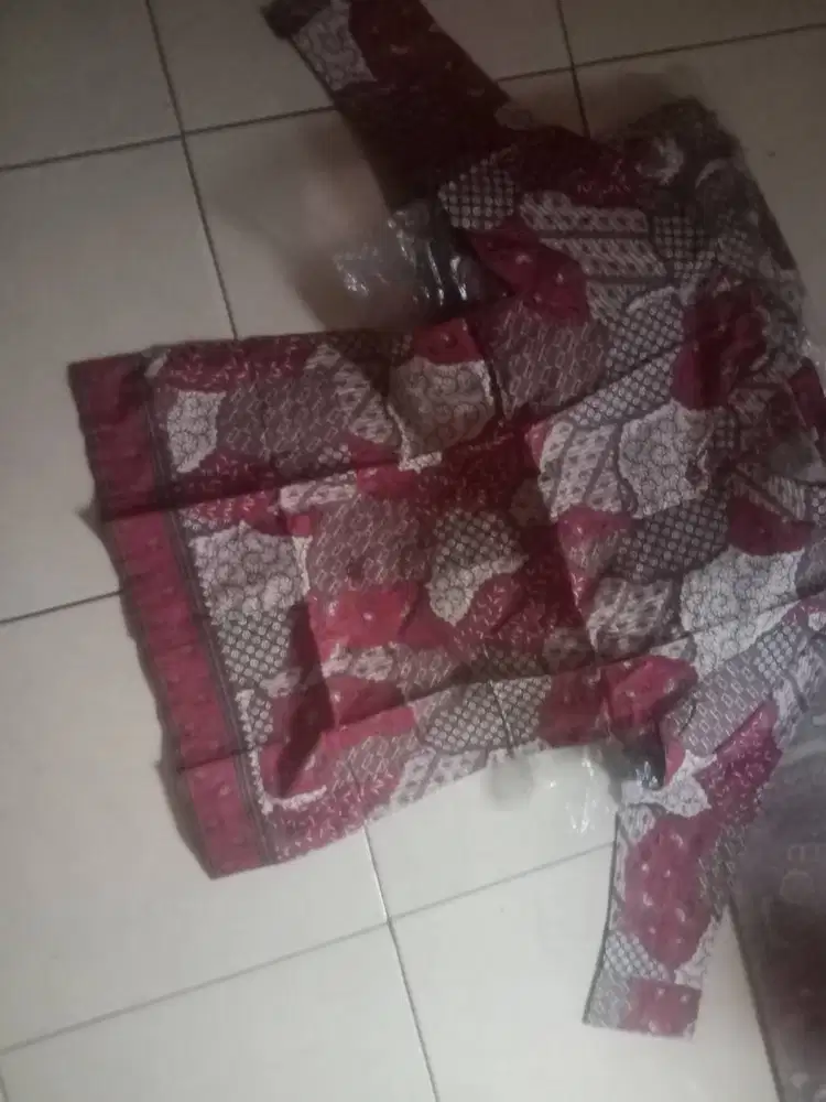 Baju batik pria/wanita