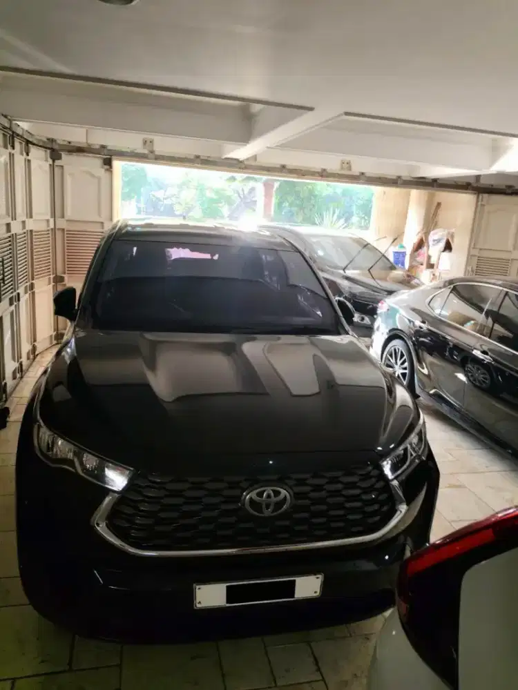 Dijual mobil Toyota Inova 2023 Zenix bensin 2.0 V CVT