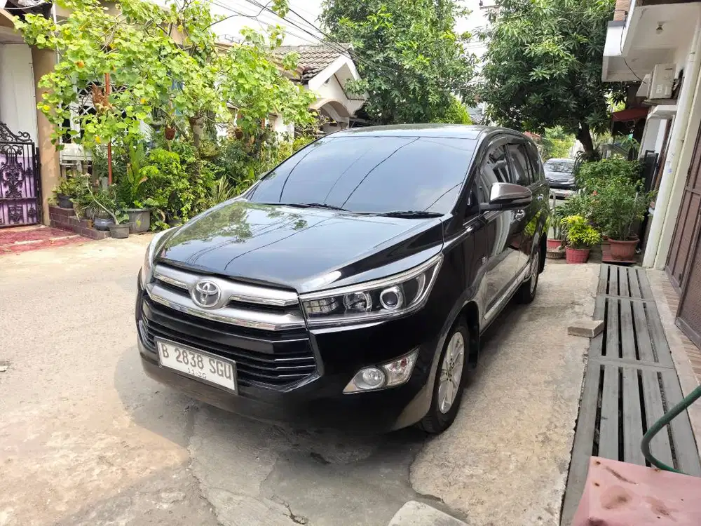 Toyota Kijang Innova Inova Reborn Q AT Matic Tahun 2017 Hitam , 2018
