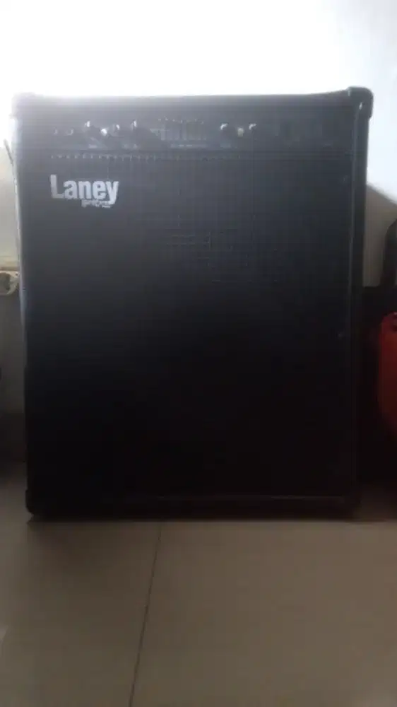 Ampli speaker Bass Laney Hardcore Max