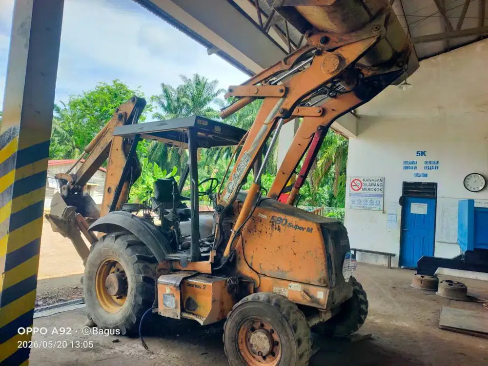 DIJUAL – CASE 580 Super M Backhoe Loader (Series 2) PTLIN