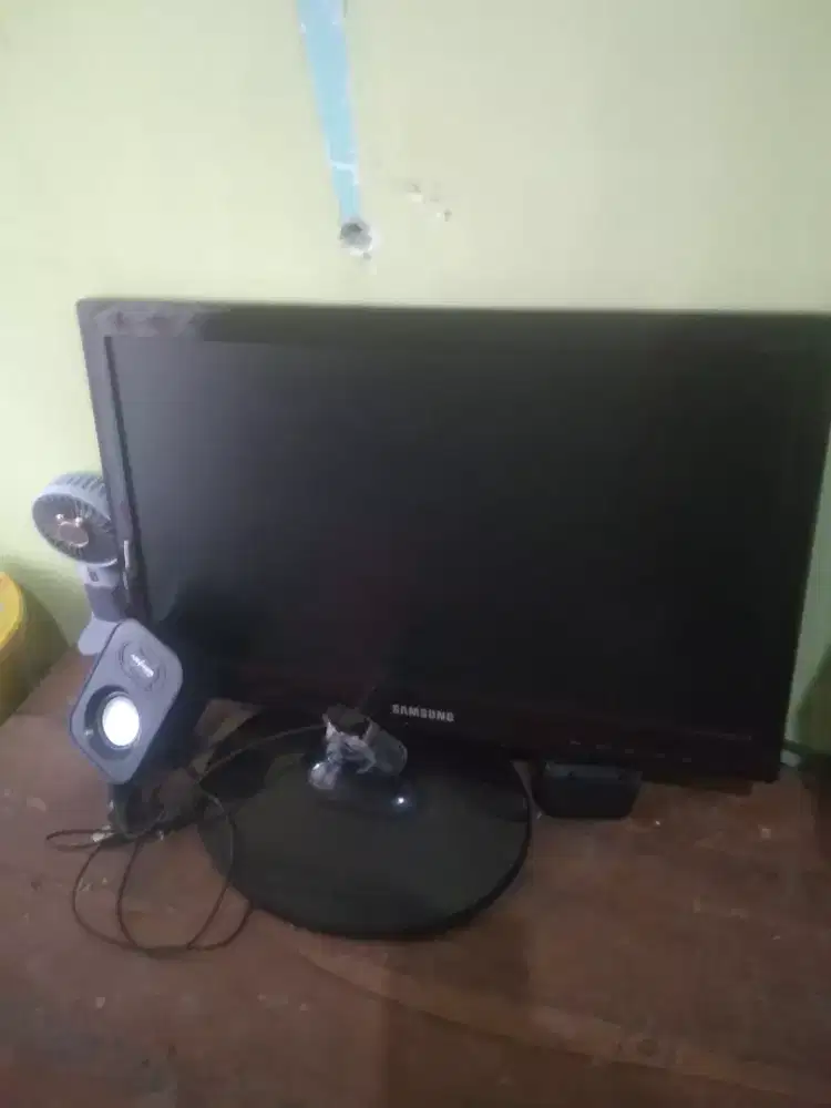 Monitor komputer LED Samsung 20-25inch