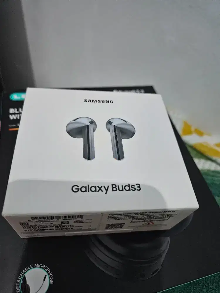 Samsung Galaxy Buds 3 Silver masih segel